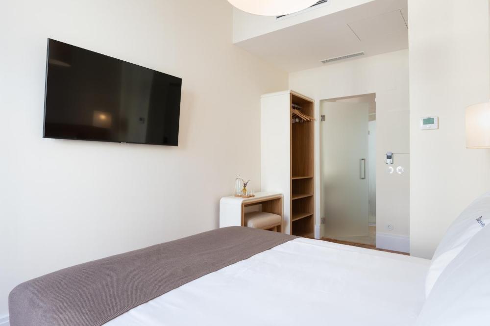 Small Double Room interior